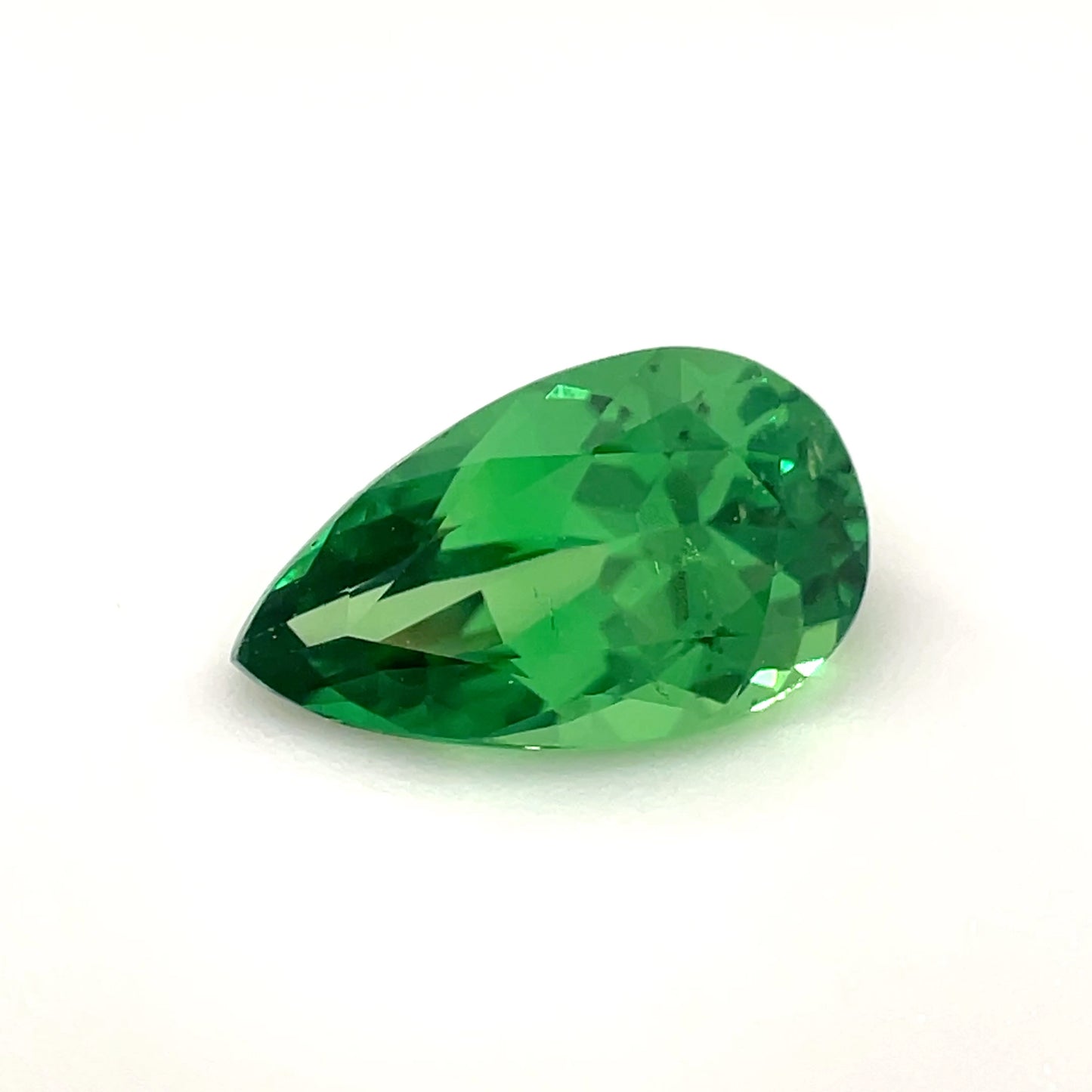 PG-TSABS-92 Tsavorite 6.1 x 10.1 MM Pear 1.6cts