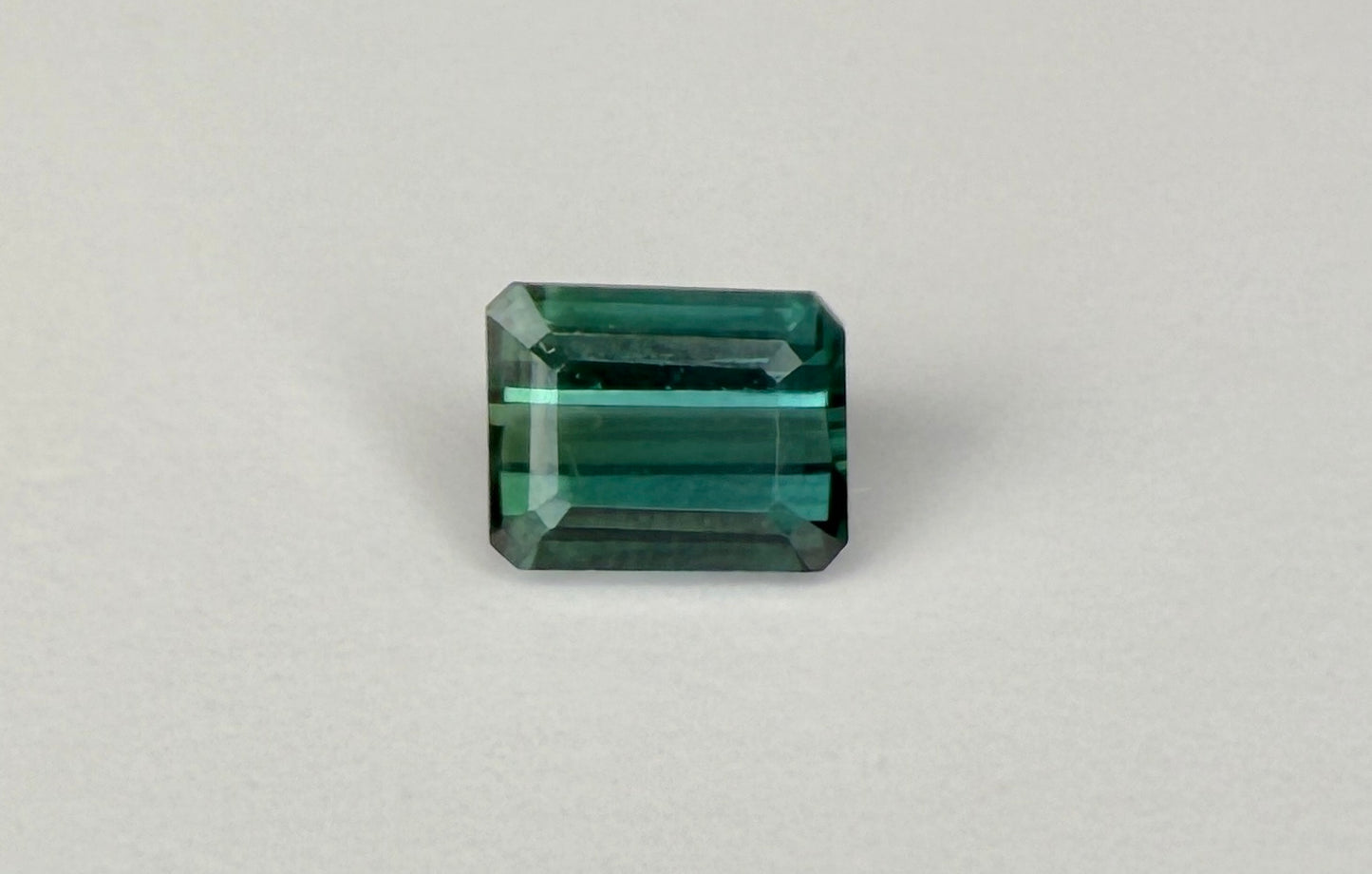 PG-TSTU-39-JO Tourmaline 4.9 x 6.3 MM Emerald 1.04cts