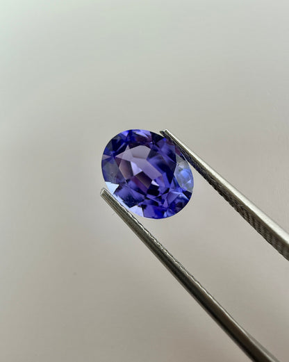 PG-TZBS-70 Tanzanite 8 x 10.2 MM Oval 2.47cts