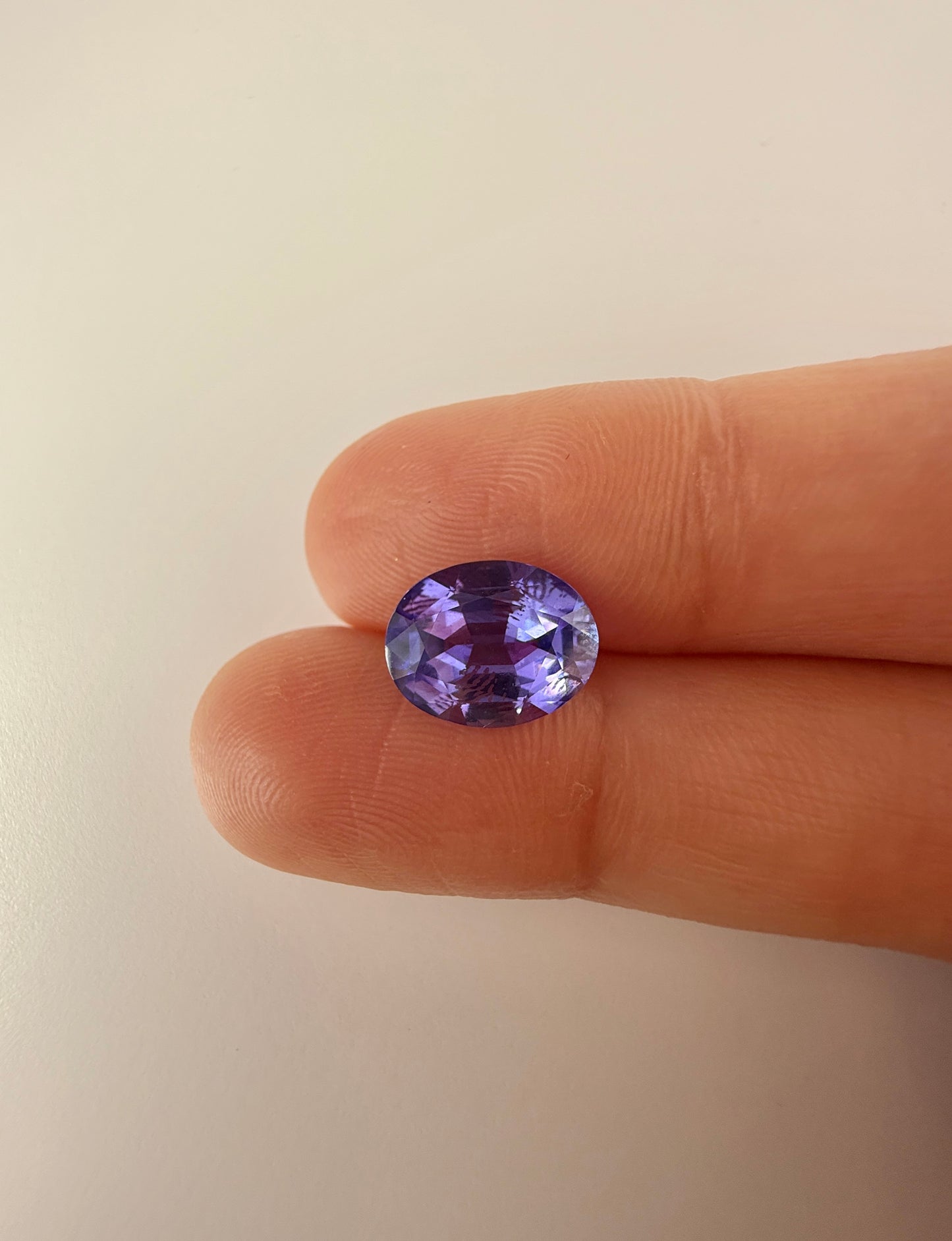 PG-TZBS-70 Tanzanite 8 x 10.2 MM Oval 2.47cts