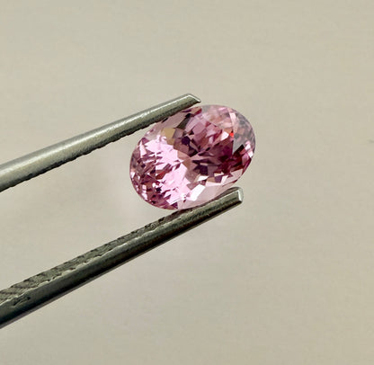PG-XX-211 Mahenge Spinel 4.8 x 6.9 MM Oval 0.98cts