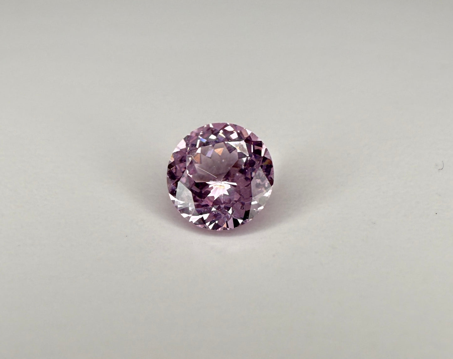 PG-XX-423 Mahenge Spinel 5.3 MM Round 0.61cts