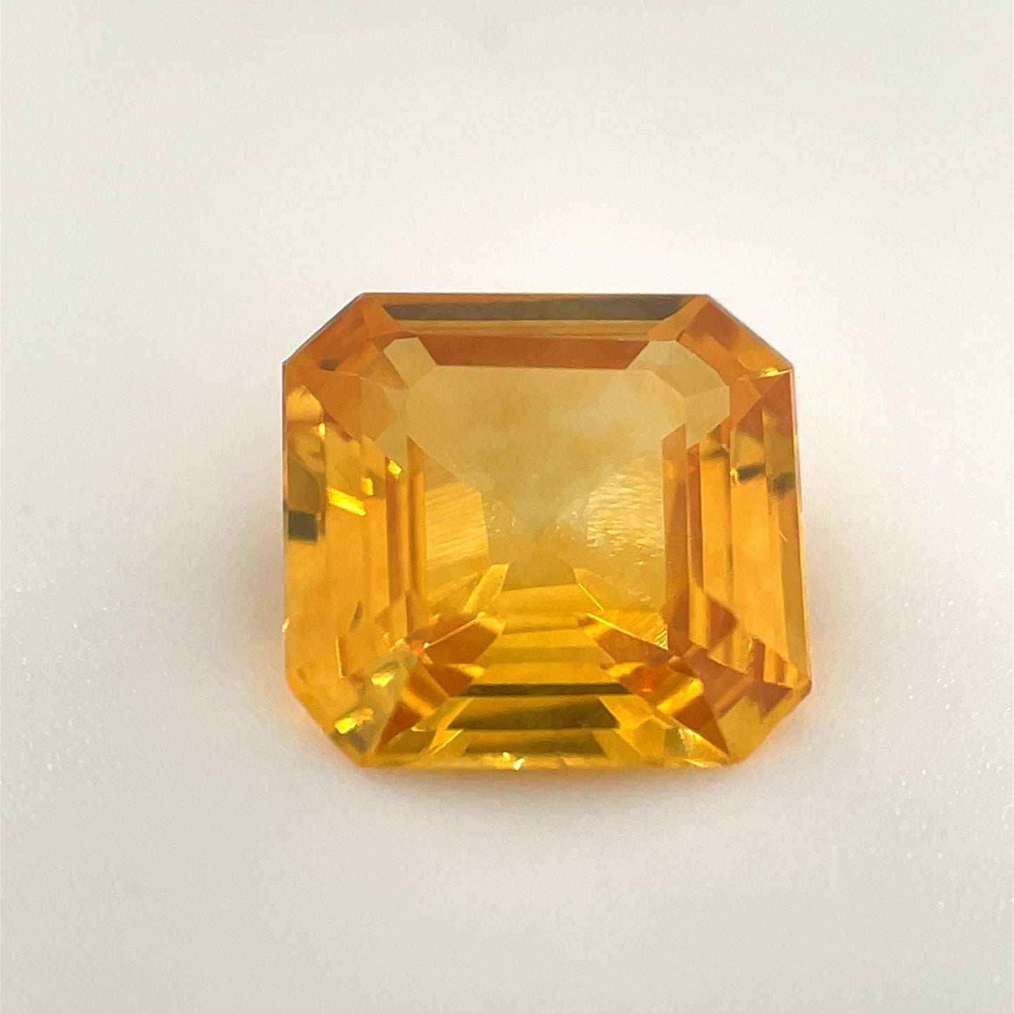 PG-YSABS-61 Yellow Sapphire 8.7 MM Emerald
