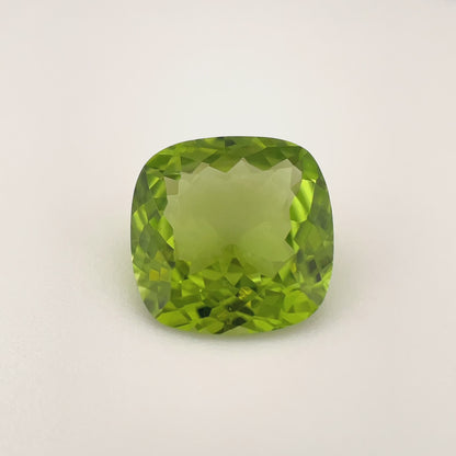 PG-RG-10-VO Burmese Peridot 10.4 x 10.4 MM Cushion 4.52cts