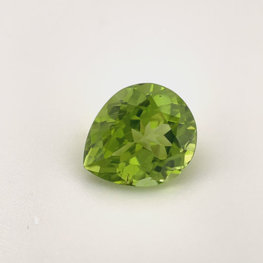 PG-RG3-22-MJ Peridot 7.8 x 9.1 MM Pear 2.54cts