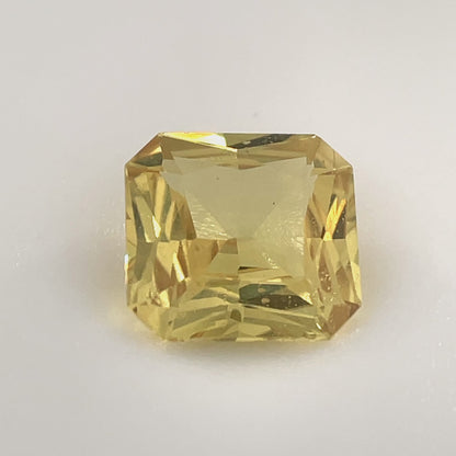 PG-KJ1-10-WO Ceylon Sapphire 6.2 x 6.7 MM Emerald