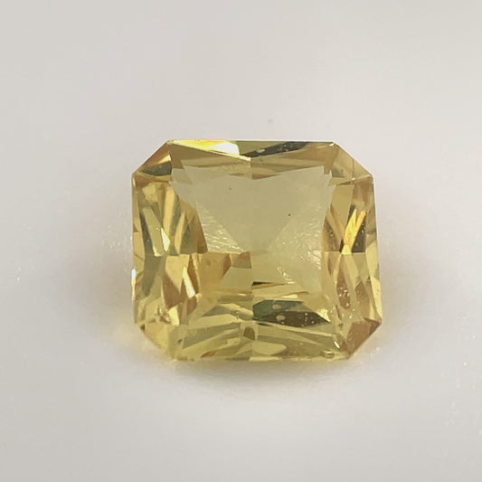 PG-KJ1-10-WO Ceylon Sapphire 6.2 x 6.7 MM Emerald