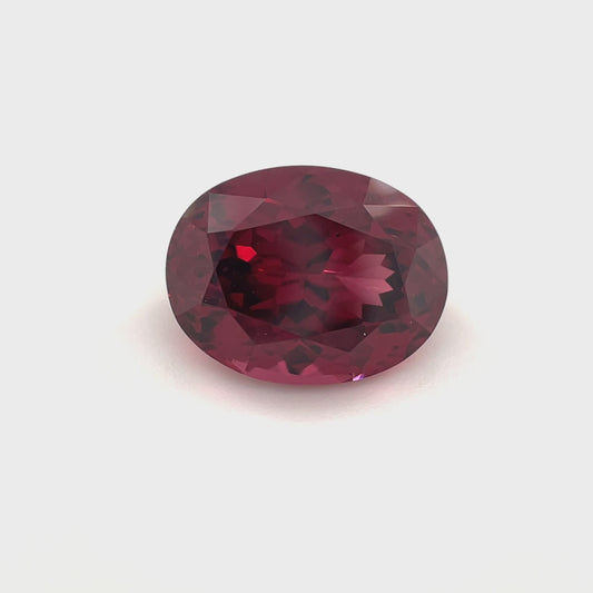 PG-36-21-11-2 Rhodolite Garnet 8.3 x 10.8 MM Oval 4.39cts