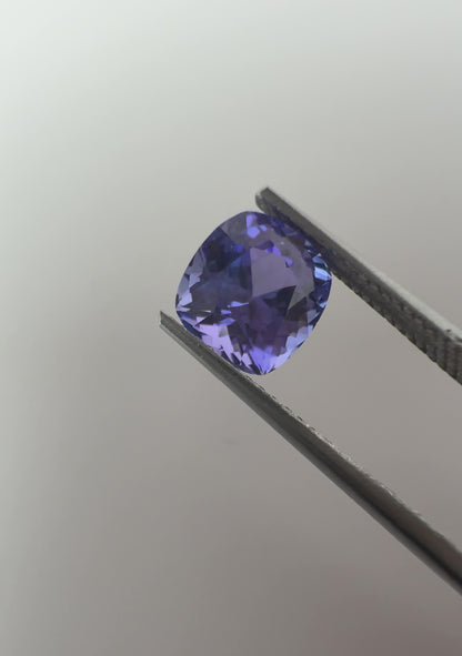 PG-172-43-1 Tanzanite 7.2 x 7.7 MM Cushion 2.24cts