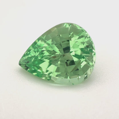 PG-MMGBS-118 Mint Garnet 9.4 x 11.8 MM Pear