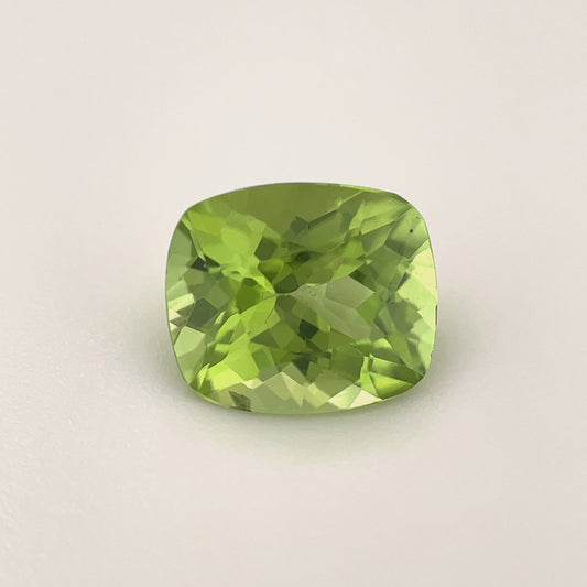 PG-LG5-4-VO Burmese Peridot 7.5 x 8.8 MM Cushion 2.42cts
