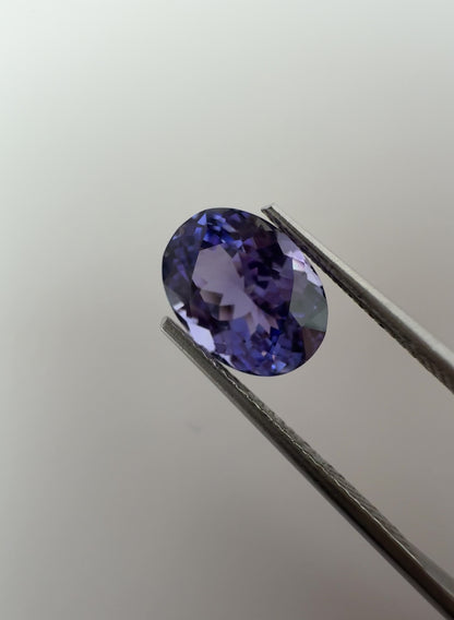PG-30-23-8 Tanzanite 7.5 x 10.2 MM Oval 3.03cts