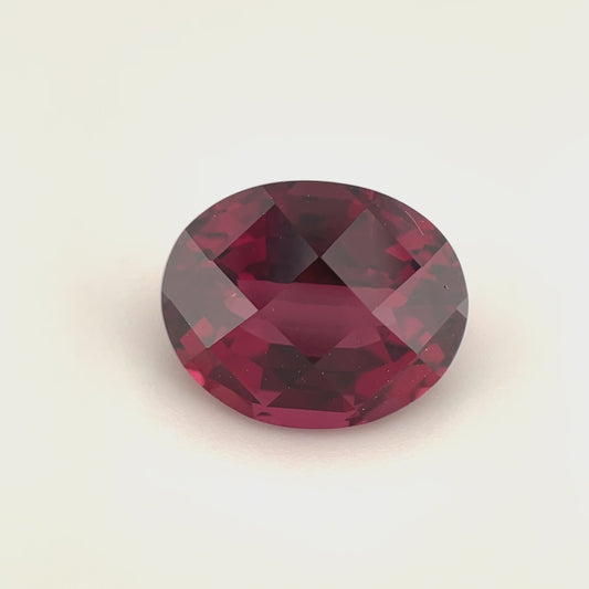 PG-127-90-MJX Rhodolite Garnet 7.9 x 9.8 MM Oval