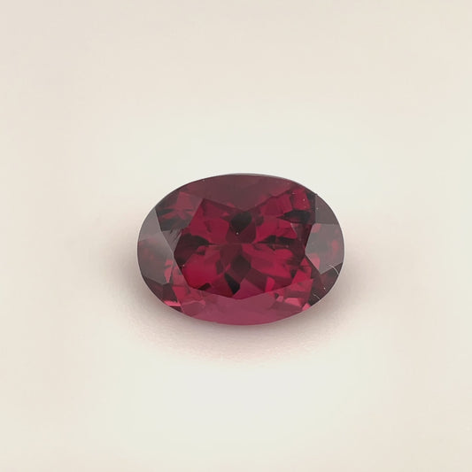 PG-28-77-OS Rhodolite Garnet 6.7 x 9.0 MM Oval