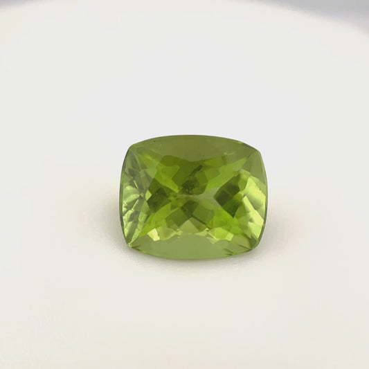 PG-LG4-36-MJX Burmese Peridot 8.8 x 10.5 MM Cushion 4.14cts