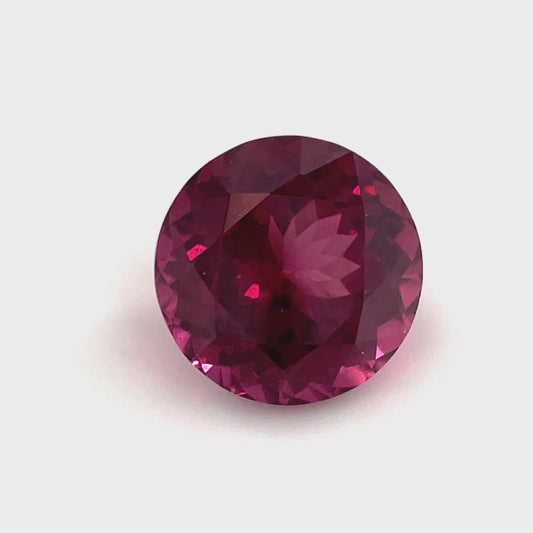PG-139-122-MJ Rhodolite Garnet 8.1 MM Round 2.73cts