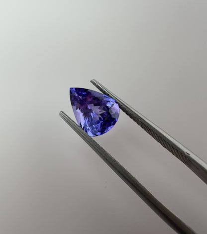 PG-AMT2-30 Tanzanite 7.2 x 9.4 MM Pear 1.94cts