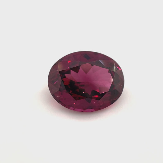 PG-G588-57-SS Raspberry Rhodolite 8.2 x 10.3 MM Oval 3.86cts