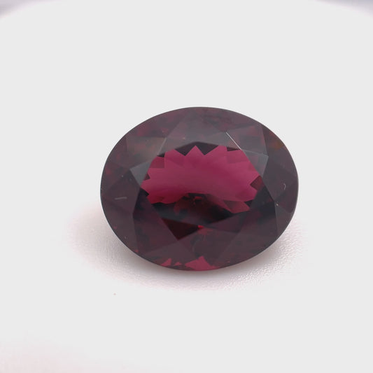 PG-156-17-MJ Rhodolite Garnet 11.4 x 13.6 MM Oval