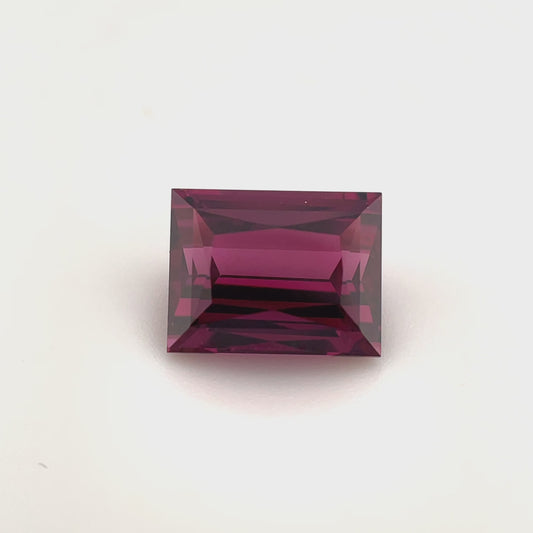PG-243-342-MJ Mozambique Rhodolite Garnet 6.9 x 8.8 MM Rectangle