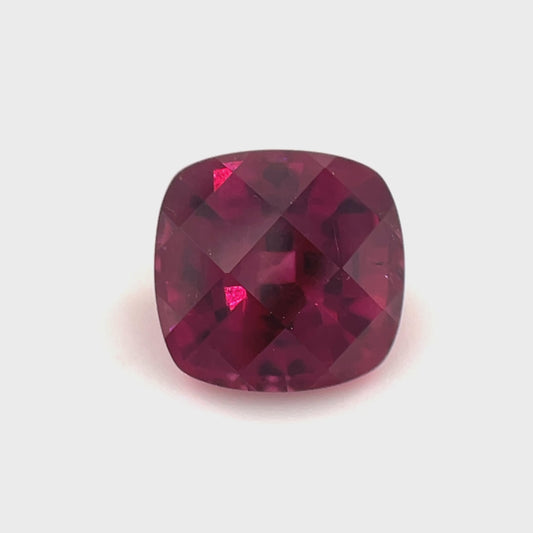 PG-127-52-MJ Rhodolite Garnet 7.4 x 7.6 MM Cushion 2.54cts