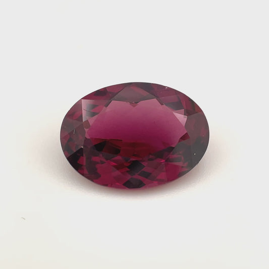 PG-156-170-WO Rhodolite Garnet 9.1 x 12.3 MM Oval