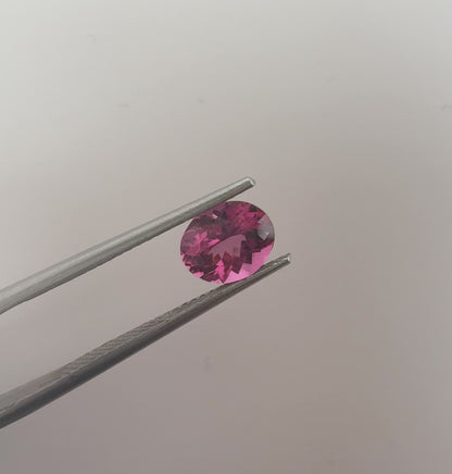 PG-AG-20-30 Mahenge Spinel 6.1 x 7.5 MM Oval 1.18cts