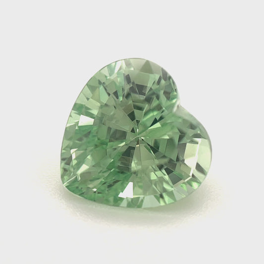 PG-MMGBS-99 Mint Garnet 9.6 x 9.9 MM Heart