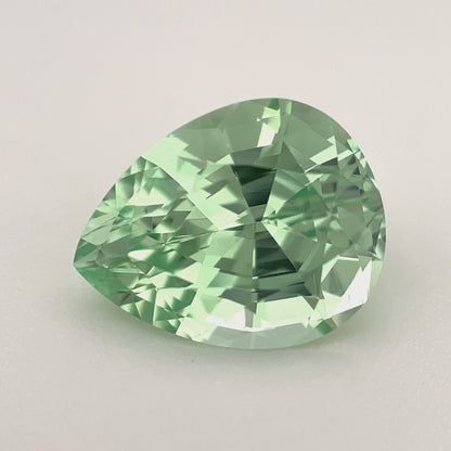 PG-MMGBS-63 Mint Garnet 8.1 x 10.1 MM Pear
