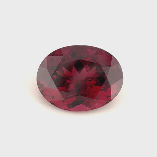PG-121-233-MM Rhodolite Garnet 8.8 x 11.5 MM Oval 5cts