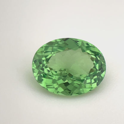 PG-32-8-1 Tsavorite 7.1 x 8.9 MM Oval