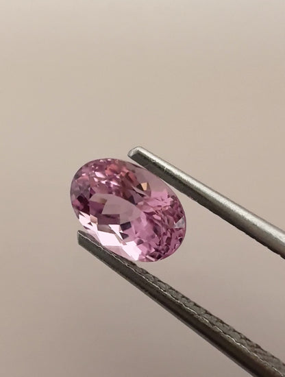 PG-XX-211 Mahenge Spinel 4.8 x 6.9 MM Oval 0.98cts