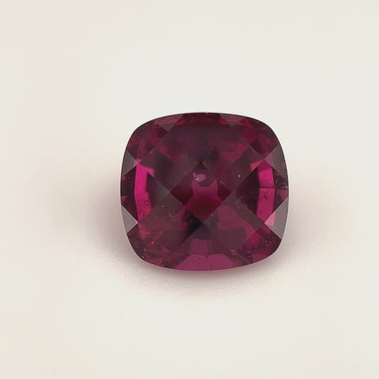 PG-139-101-MJX Rhodolite Garnet 8.2 x 8.7 MM Cushion